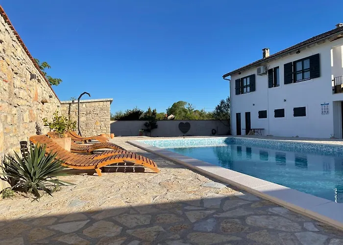 Maslina Saric 게스트하우스 3*