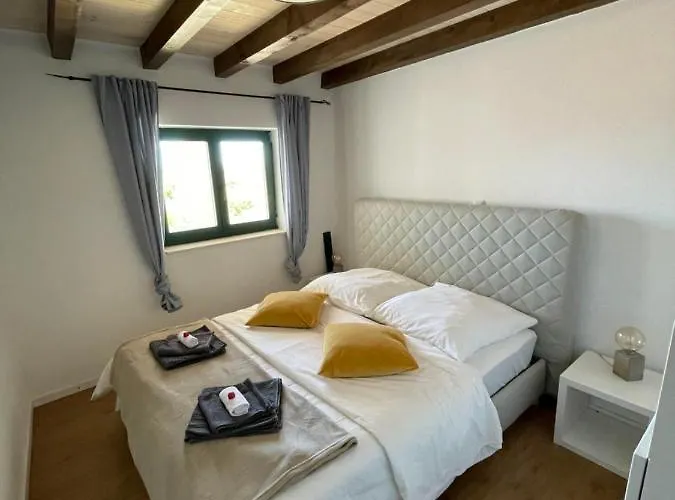 Maslina Saric 게스트하우스 Devrske